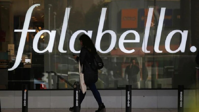 Falabella Argentina subasta