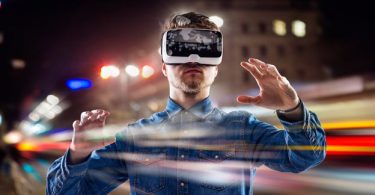 Walmart adquiere startup de realidad aumentada para prueba virtual de anteojos