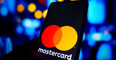 Mastercard dará herramientas digitales de pago a 300,000 empresas centroamericanas por mujeres
