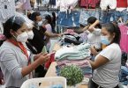 Comerciantes de Gamarra liquidan prendas para recuperar inversión